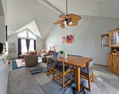 504 Cartwright Trail - Photo Thumbnail 6