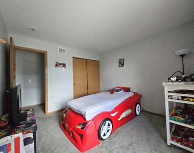 504 Cartwright Trail - Photo Thumbnail 15