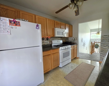 504 Cartwright Trail - Photo Thumbnail 9