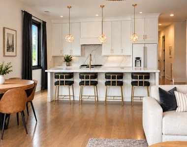 2122 W Crystal Street - Photo Thumbnail 2