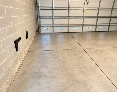 2122 W Crystal Street - Photo Thumbnail 12