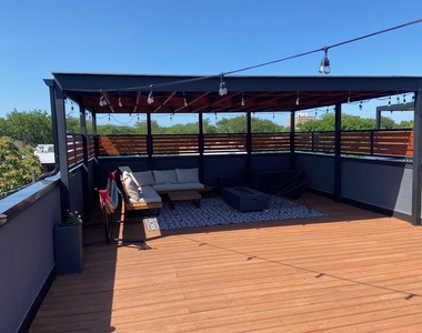 2122 W Crystal Street - Photo Thumbnail 9