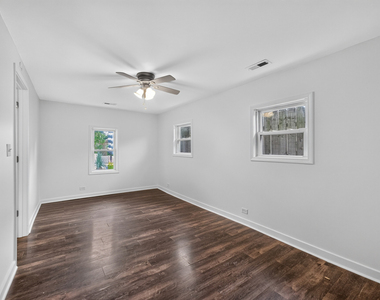 1337 Henry Street - Photo Thumbnail 8