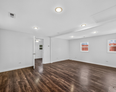 1337 Henry Street - Photo Thumbnail 4