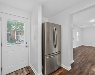 1337 Henry Street - Photo Thumbnail 12