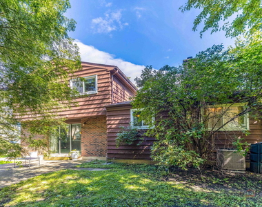 928 N Rohlwing Road - Photo Thumbnail 26