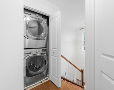 400 Concord Court - Photo Thumbnail 23