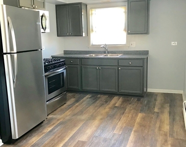 5916 W Fullerton Avenue - Photo Thumbnail 5