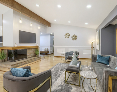1325 E Lake Avenue - Photo Thumbnail 6