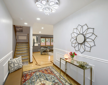 1325 E Lake Avenue - Photo Thumbnail 4