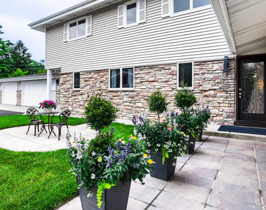 1325 E Lake Avenue - Photo Thumbnail 3