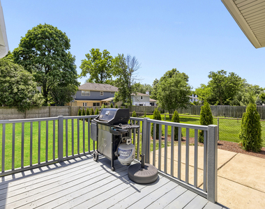 1325 E Lake Avenue - Photo Thumbnail 36