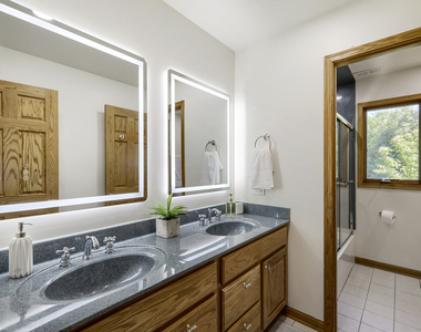 1325 E Lake Avenue - Photo Thumbnail 28