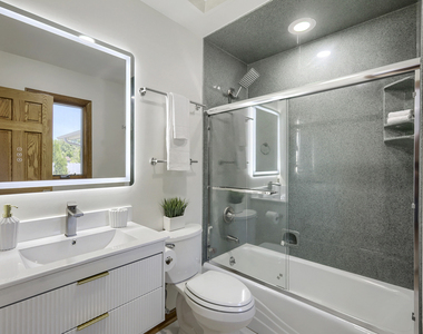 1325 E Lake Avenue - Photo Thumbnail 20