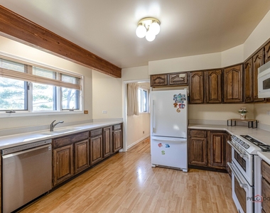 1688 Pebble Beach Drive - Photo Thumbnail 13