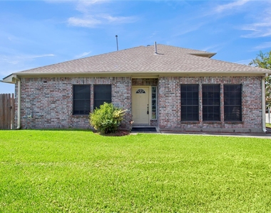 1526 Village Townhome Drive - Photo Thumbnail 1