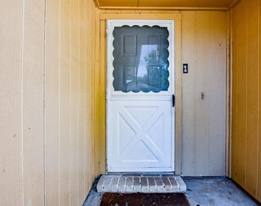 19739 Redroot Drive - Photo Thumbnail 3