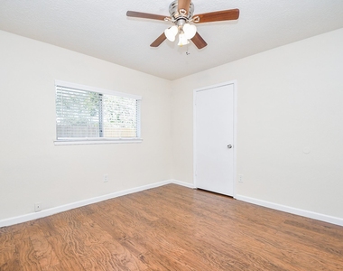 19739 Redroot Drive - Photo Thumbnail 34