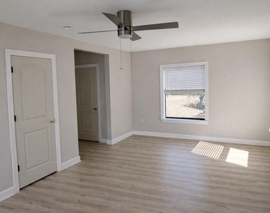 5315 Bayway Drive - Photo Thumbnail 32