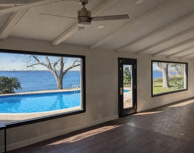 5315 Bayway Drive - Photo Thumbnail 16