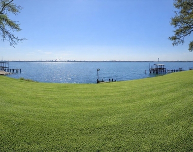 5315 Bayway Drive - Photo Thumbnail 45