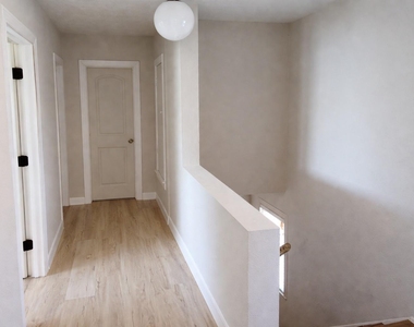 5315 Bayway Drive - Photo Thumbnail 31