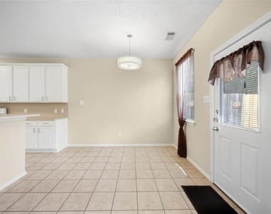 2943 Hackamore Hollow Lane - Photo Thumbnail 9
