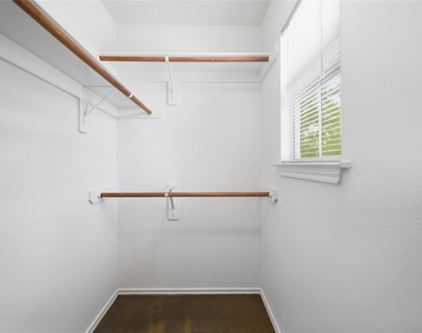 2943 Hackamore Hollow Lane - Photo Thumbnail 22