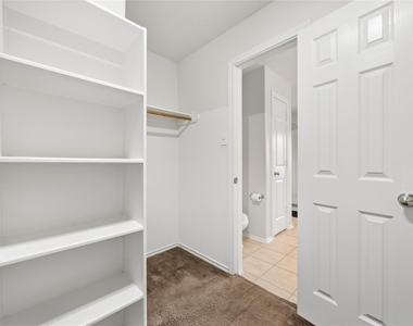 2943 Hackamore Hollow Lane - Photo Thumbnail 16