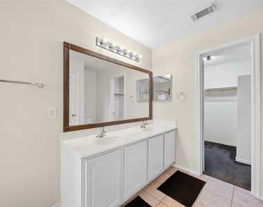 2943 Hackamore Hollow Lane - Photo Thumbnail 14