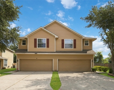 2943 Hackamore Hollow Lane - Photo Thumbnail 2