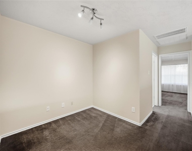 2943 Hackamore Hollow Lane - Photo Thumbnail 23