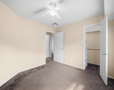2943 Hackamore Hollow Lane - Photo Thumbnail 18
