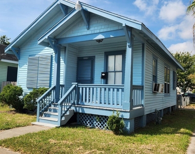 1601 40th Street - Photo Thumbnail 1