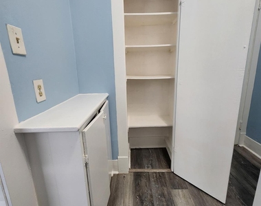 1601 40th Street - Photo Thumbnail 8