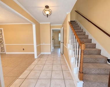 4807 Shatner Drive - Photo Thumbnail 2
