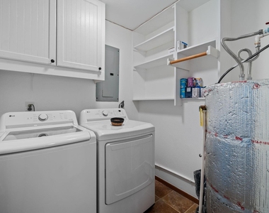 11400 Highcrest Drive - Photo Thumbnail 15