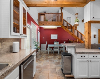 11400 Highcrest Drive - Photo Thumbnail 7