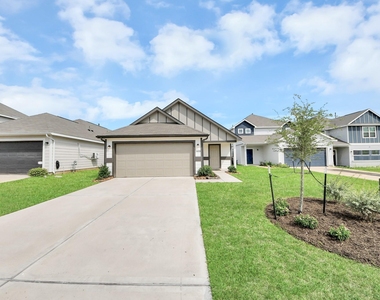 14026 Chinook Drive - Photo Thumbnail 3