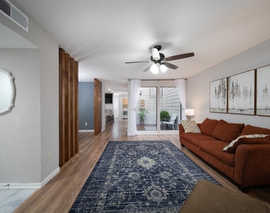 7935 Kendalia Drive - Photo Thumbnail 21