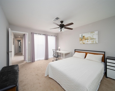 7935 Kendalia Drive - Photo Thumbnail 12