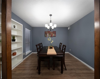 7935 Kendalia Drive - Photo Thumbnail 18