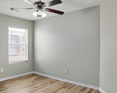 7303 Foxvista Lane - Photo Thumbnail 19