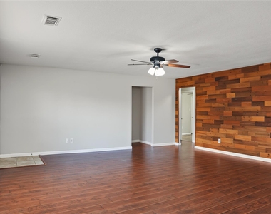 7303 Foxvista Lane - Photo Thumbnail 3