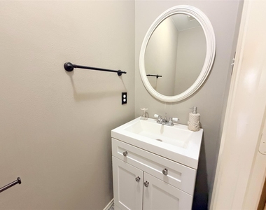 22510 Tullis Trail Court - Photo Thumbnail 13