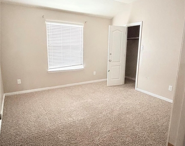 13415 Jersie Violet Lane - Photo Thumbnail 11