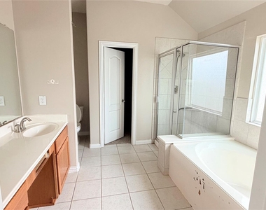 13415 Jersie Violet Lane - Photo Thumbnail 16
