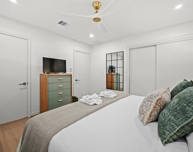 5314 Manor Creek Lane - Photo Thumbnail 25