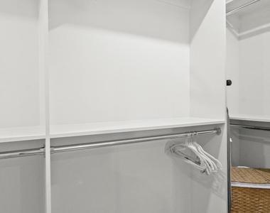 5314 Manor Creek Lane - Photo Thumbnail 23