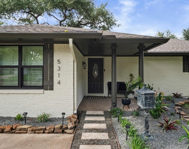 5314 Manor Creek Lane - Photo Thumbnail 2